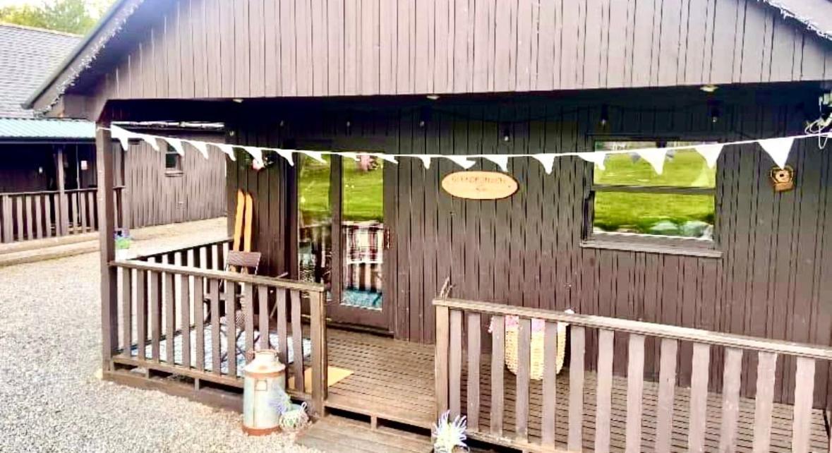 Braemar Lodge Cabins Not For Profit Exterior photo
