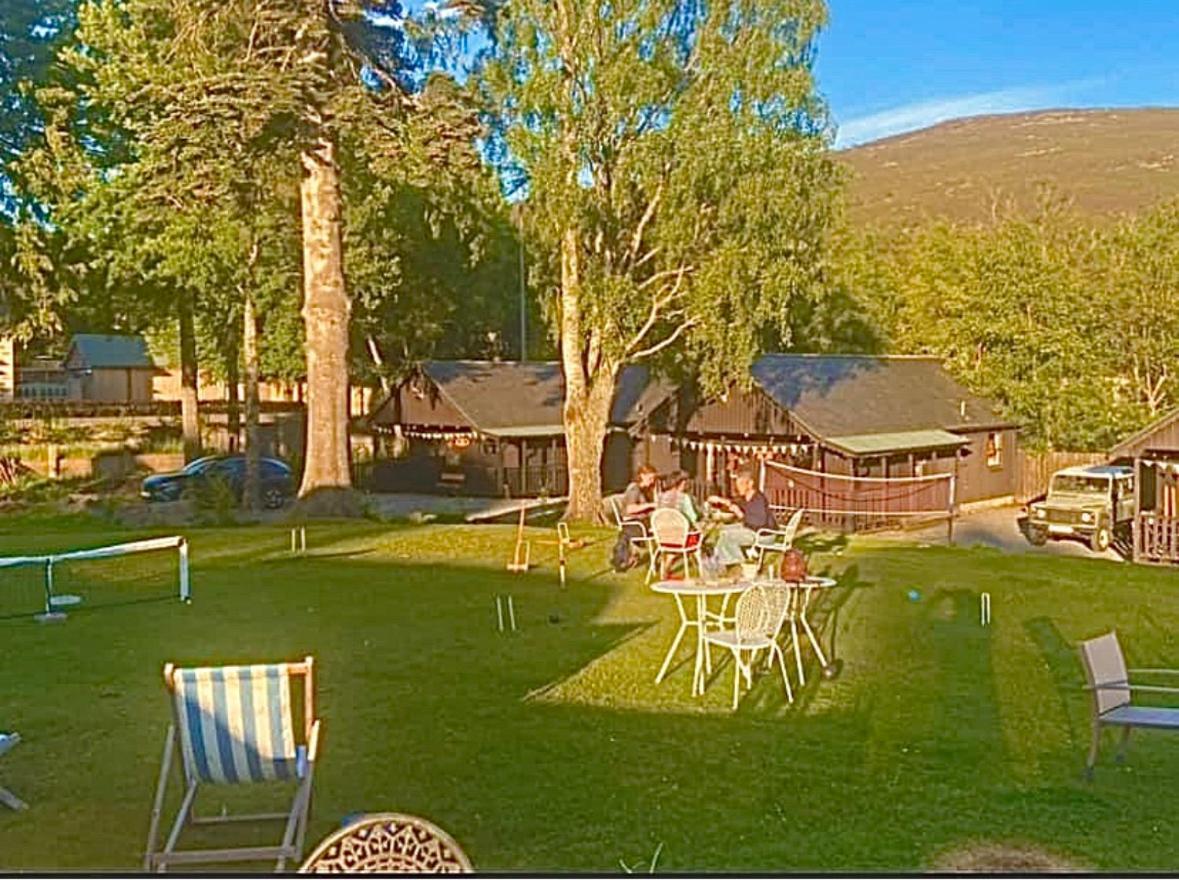 Braemar Lodge Cabins Not For Profit Exterior photo