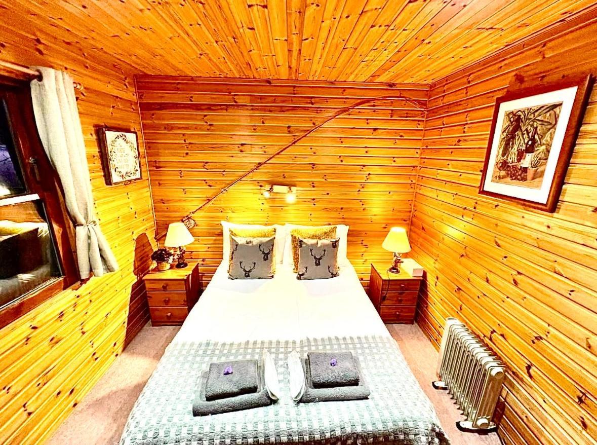 Braemar Lodge Cabins Not For Profit Exterior photo